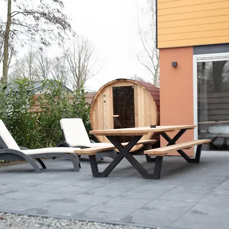 In Zevenhuizen With Sauna, Cleaning Included *